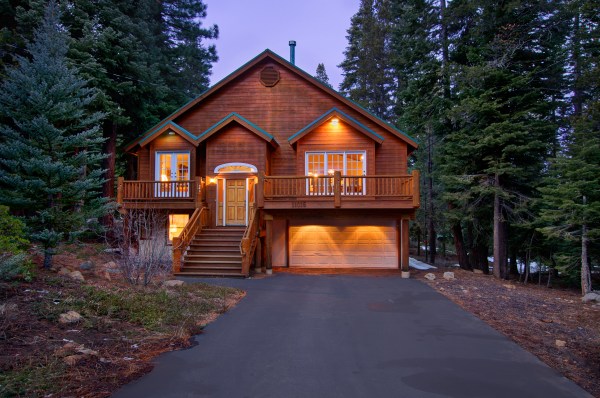 11015 Bolzano Lo Res-1